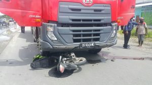 Pengendara Motor Tewas Terlindas Truk Konteiner Di Timika