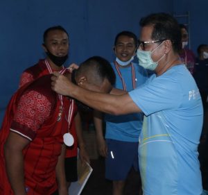 Dalam Rangka Hari Bhayangkara Ke-74, POLDA Papua Gelar Tournamen Badminton Hari Ke-2