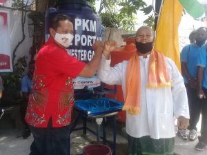 STIE Portnumbay Berikan Sumbangsih Kepada Warga Kelurahan Entrop
